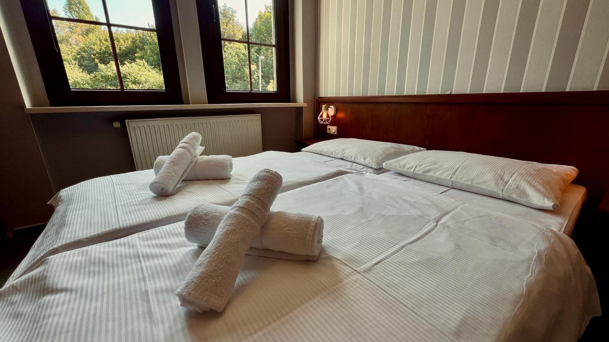 Ikura Hotel Self-Check-In Lutherstadt Eisleben Esterno foto